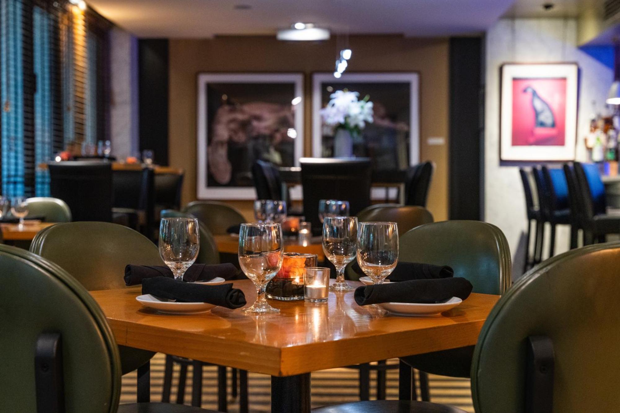The River Inn Washington Bagian luar foto